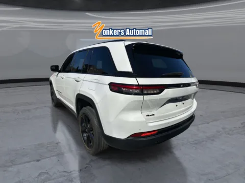 Another view of 2023 Jeep Grand Cherokee Altitude 4x4 for sale in Yonkers, NY at Yonkers Automall