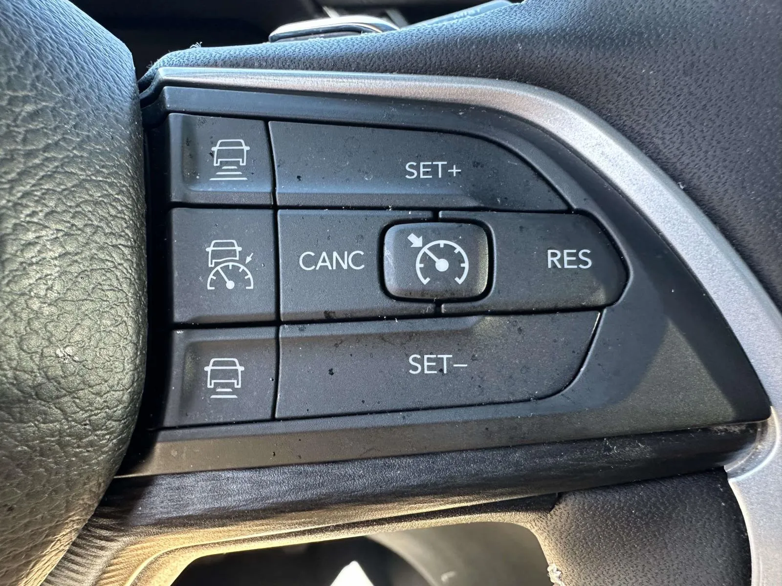 2023 Jeep Grand Cherokee Altitude - Photo 19