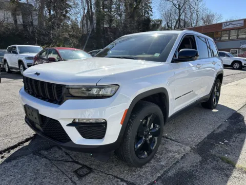 More photos of 2023 Jeep Grand Cherokee Limited at Yonkers Automall, NY