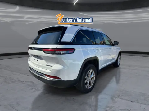Another view of 2023 Jeep Grand Cherokee Limited 4x4 for sale in Yonkers, NY at Yonkers Automall