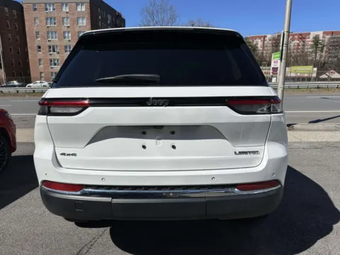 More photos of 2023 Jeep Grand Cherokee Limited at Yonkers Automall, NY