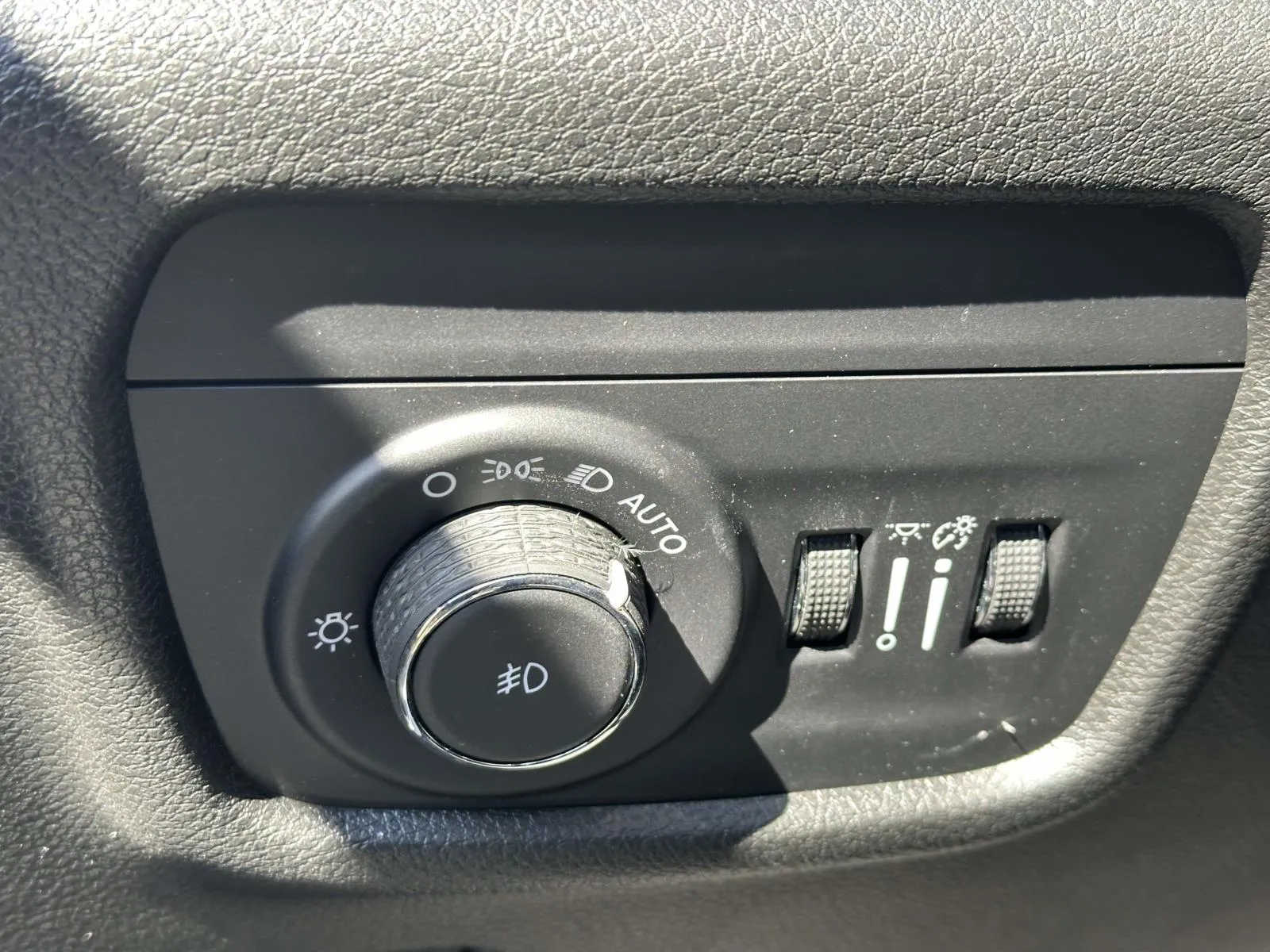 2023 Jeep Grand Cherokee Limited - Photo 16