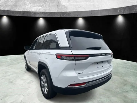 More photos of 2023 Jeep Grand Cherokee Limited at Yonkers Automall, NY