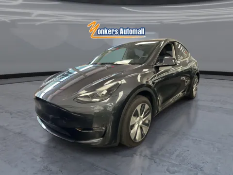 More photos of 2024 Tesla Model Y Long Range AWD at Yonkers Automall, NY