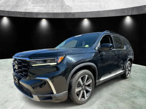 More photos of 2023 Honda Pilot Touring at Yonkers Automall, NY