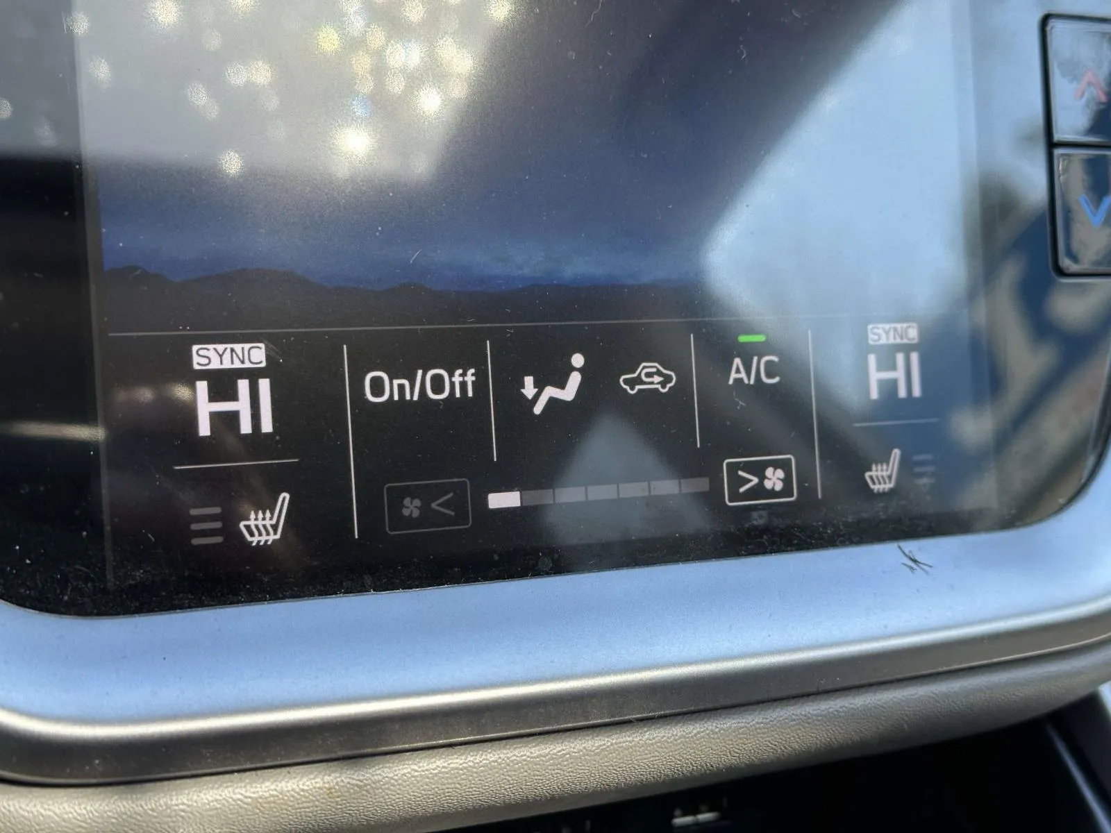 2022 Subaru Outback Premium - Photo 24