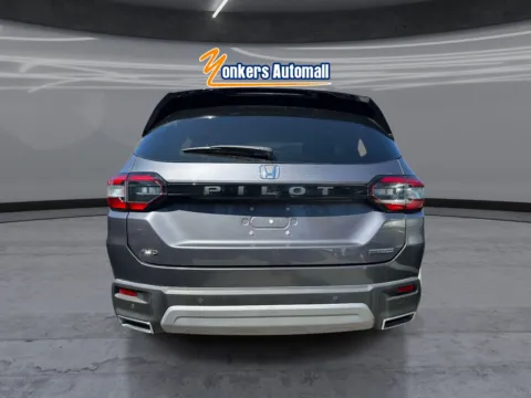 Another view of 2023 Honda Pilot Touring AWD for sale in Yonkers, NY at Yonkers Automall