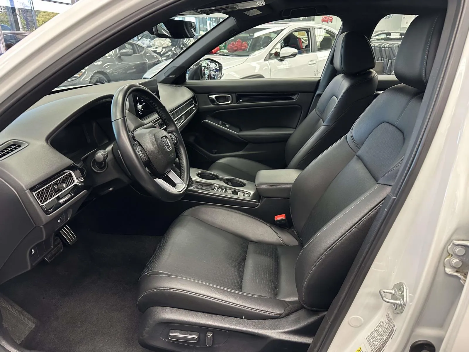 2025 Honda Civic Sport Touring - Photo 12