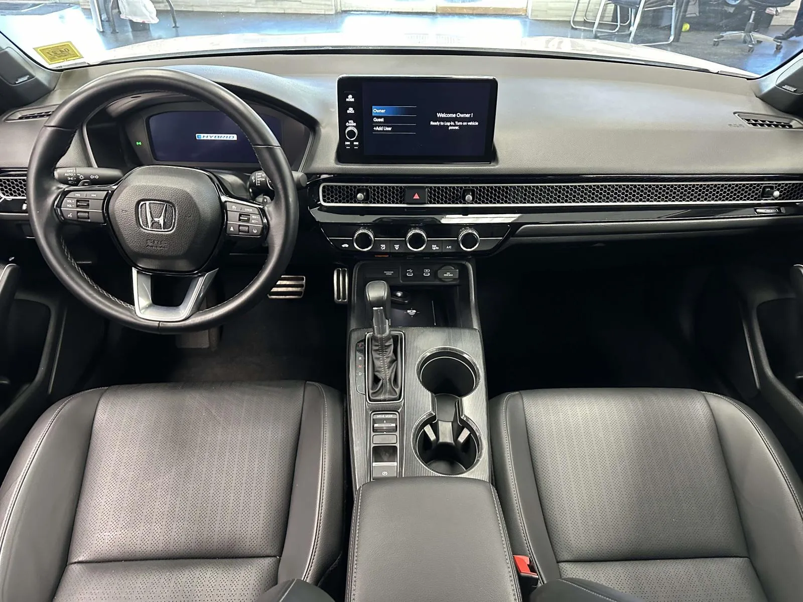 2025 Honda Civic Sport Touring - Photo 14