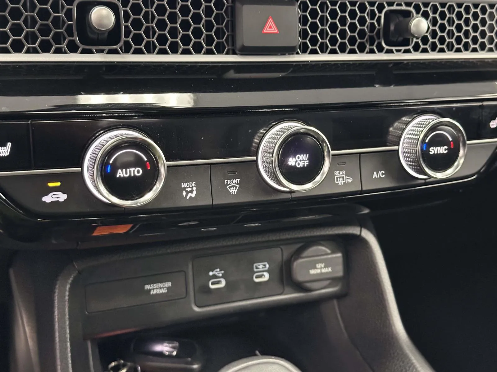 2025 Honda Civic Sport Touring - Photo 23