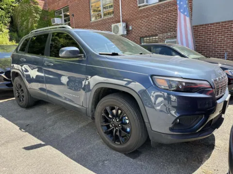 Blue 2021 Jeep Cherokee Latitude Lux for sale in Yonkers, NY