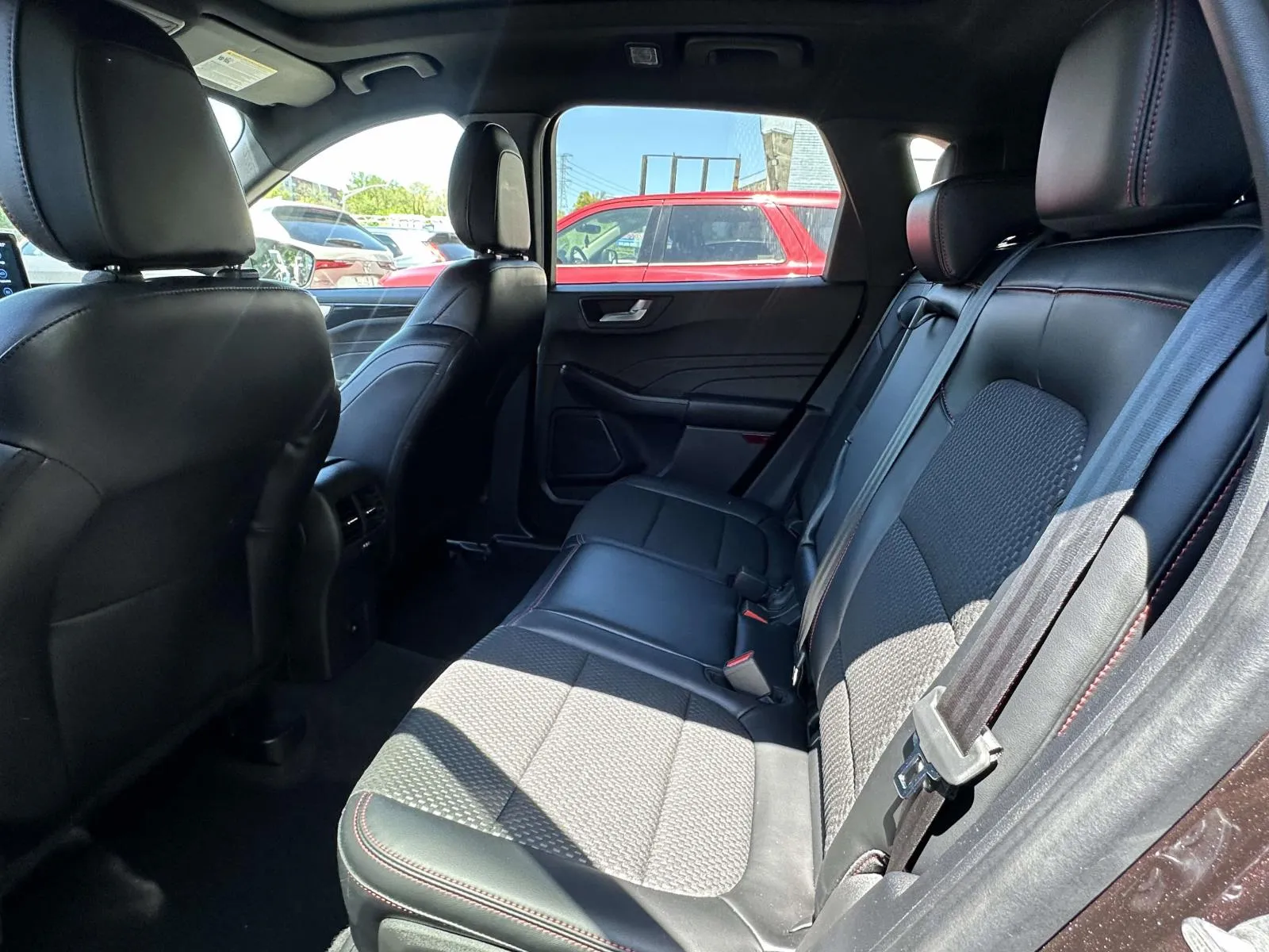 2023 Ford Escape ST-Line - Photo 11