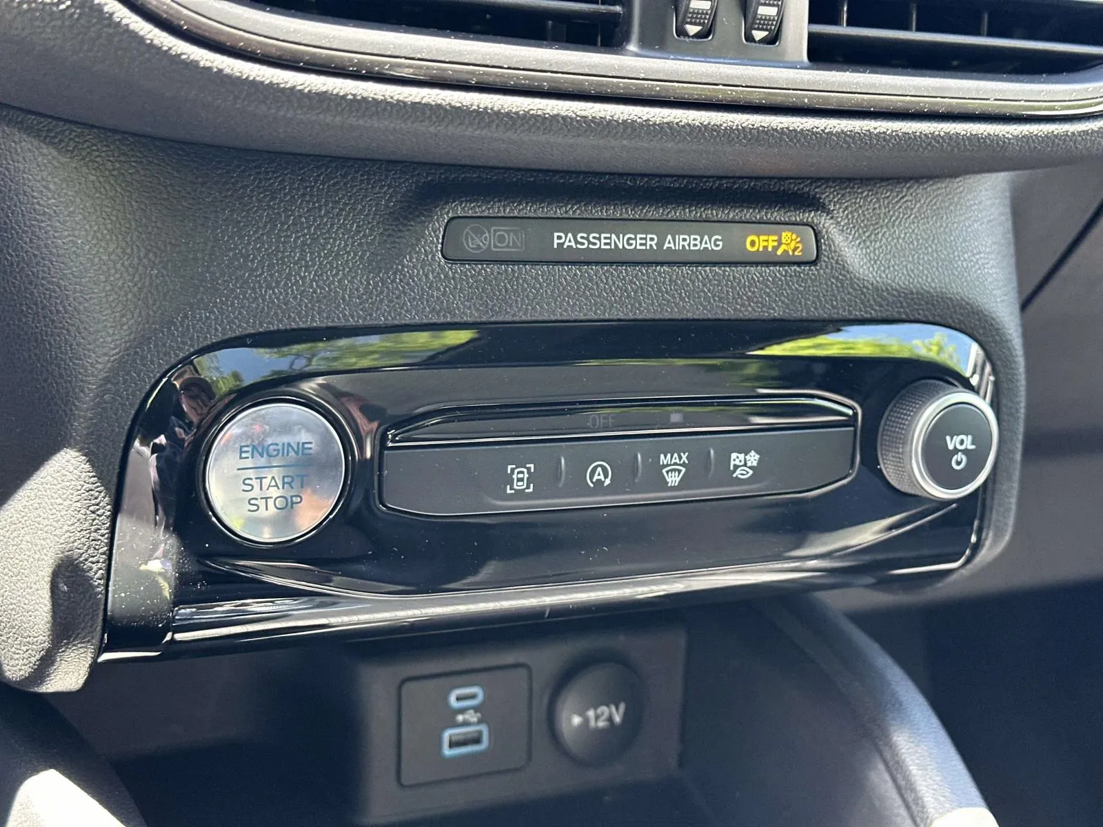 2023 Ford Escape ST-Line - Photo 22
