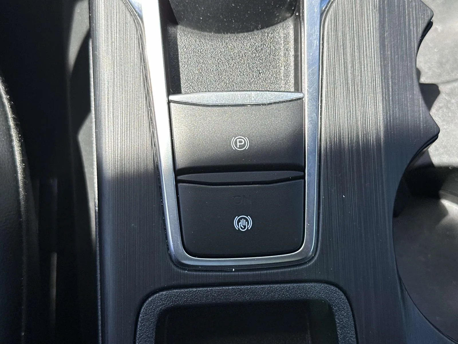 2023 Ford Escape ST-Line - Photo 25