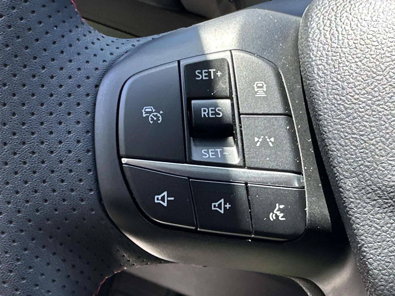 2023 Ford Escape ST-Line - Photo 27