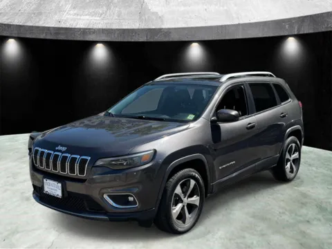 Another view of 2019 Jeep Cherokee Limited 4x4 for sale in Yonkers, NY at Yonkers Automall