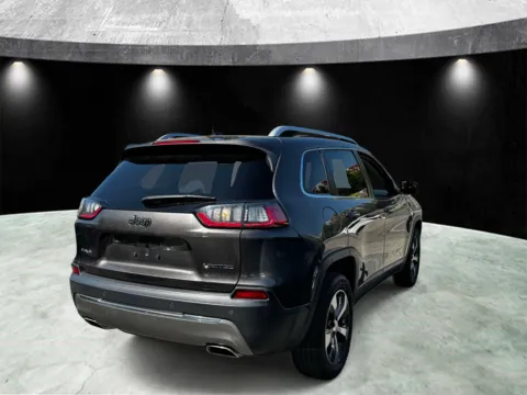 More photos of 2019 Jeep Cherokee Limited 4x4 at Yonkers Automall, NY