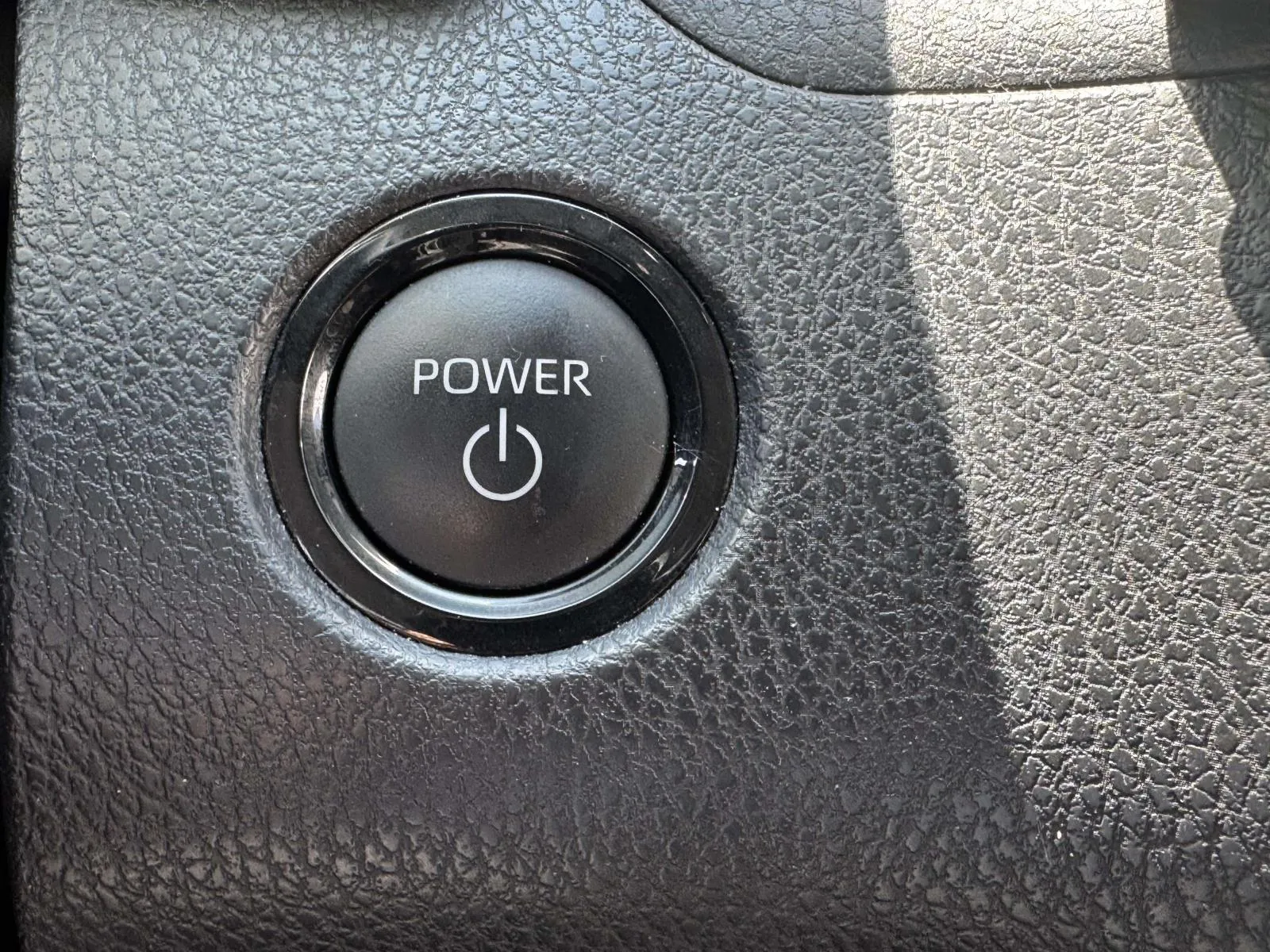 2025 Toyota Camry LE - Photo 21