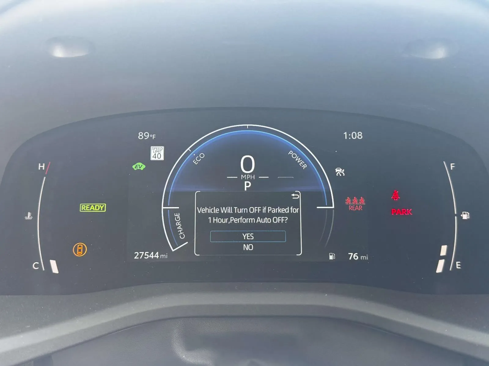 2025 Toyota Camry LE - Photo 22