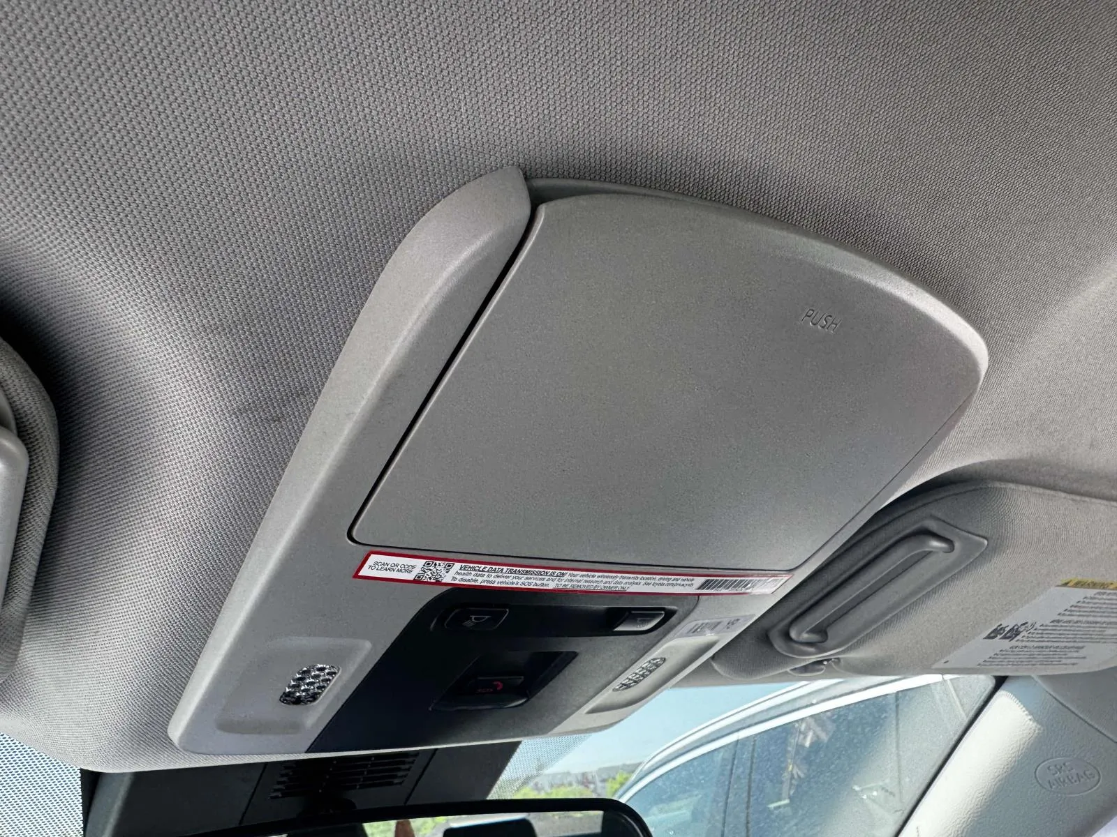 2025 Toyota Camry LE - Photo 27