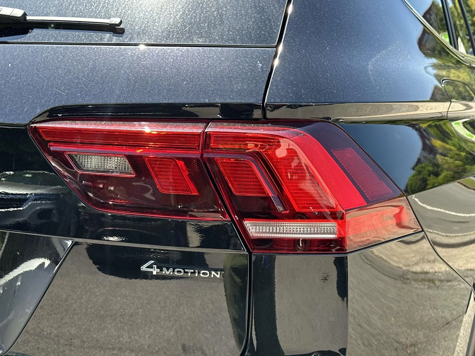 2023 Volkswagen Tiguan SE - Photo 10