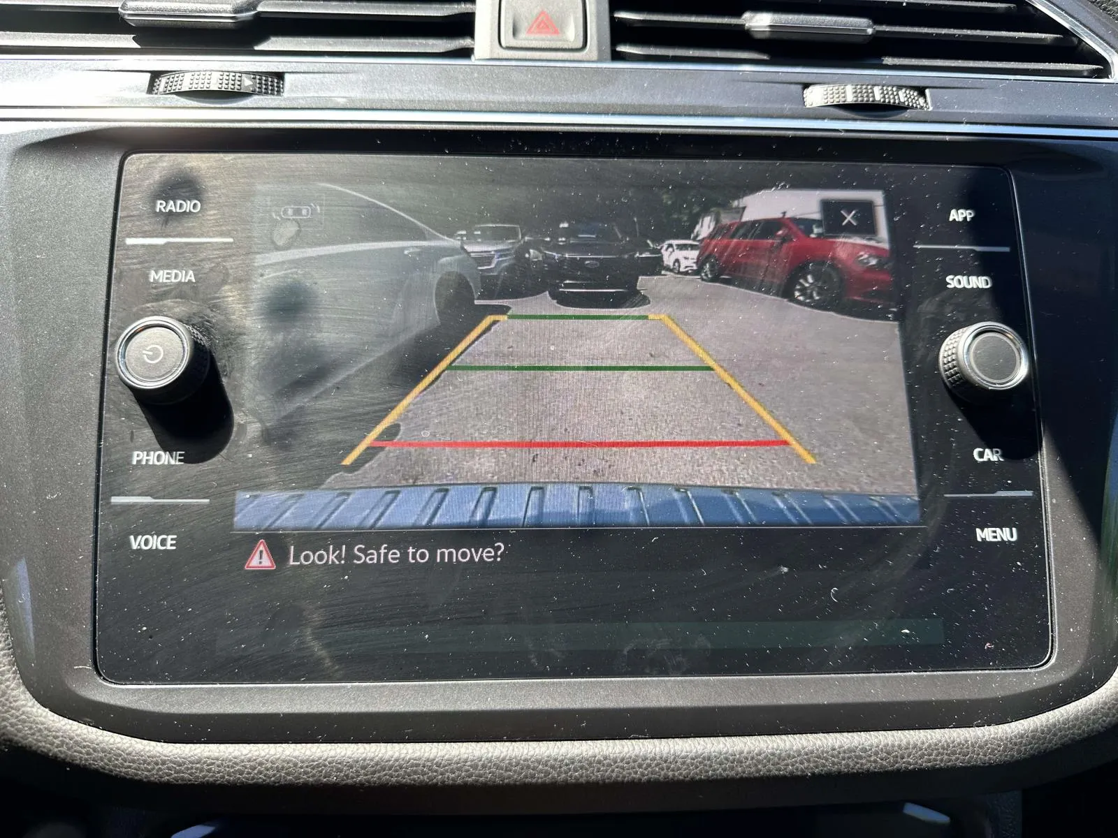 2023 Volkswagen Tiguan SE - Photo 19