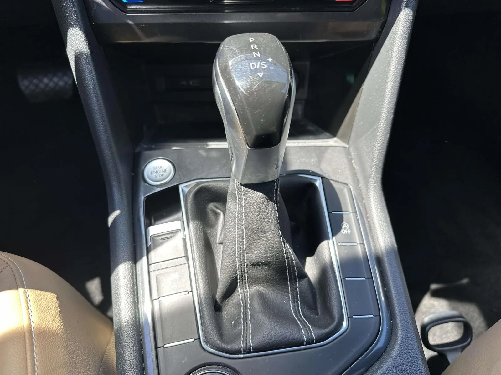 2023 Volkswagen Tiguan SE - Photo 25
