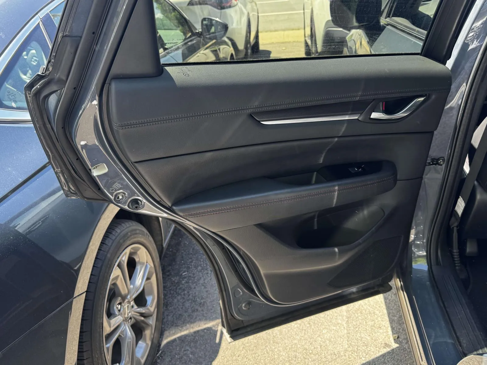 2024 Mazda CX-5 S Carbon Edition - Photo 9