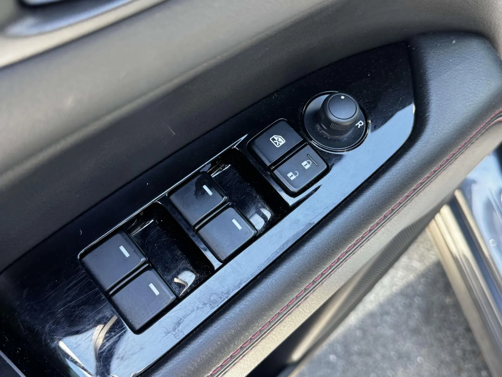 2024 Mazda CX-5 S Carbon Edition - Photo 14