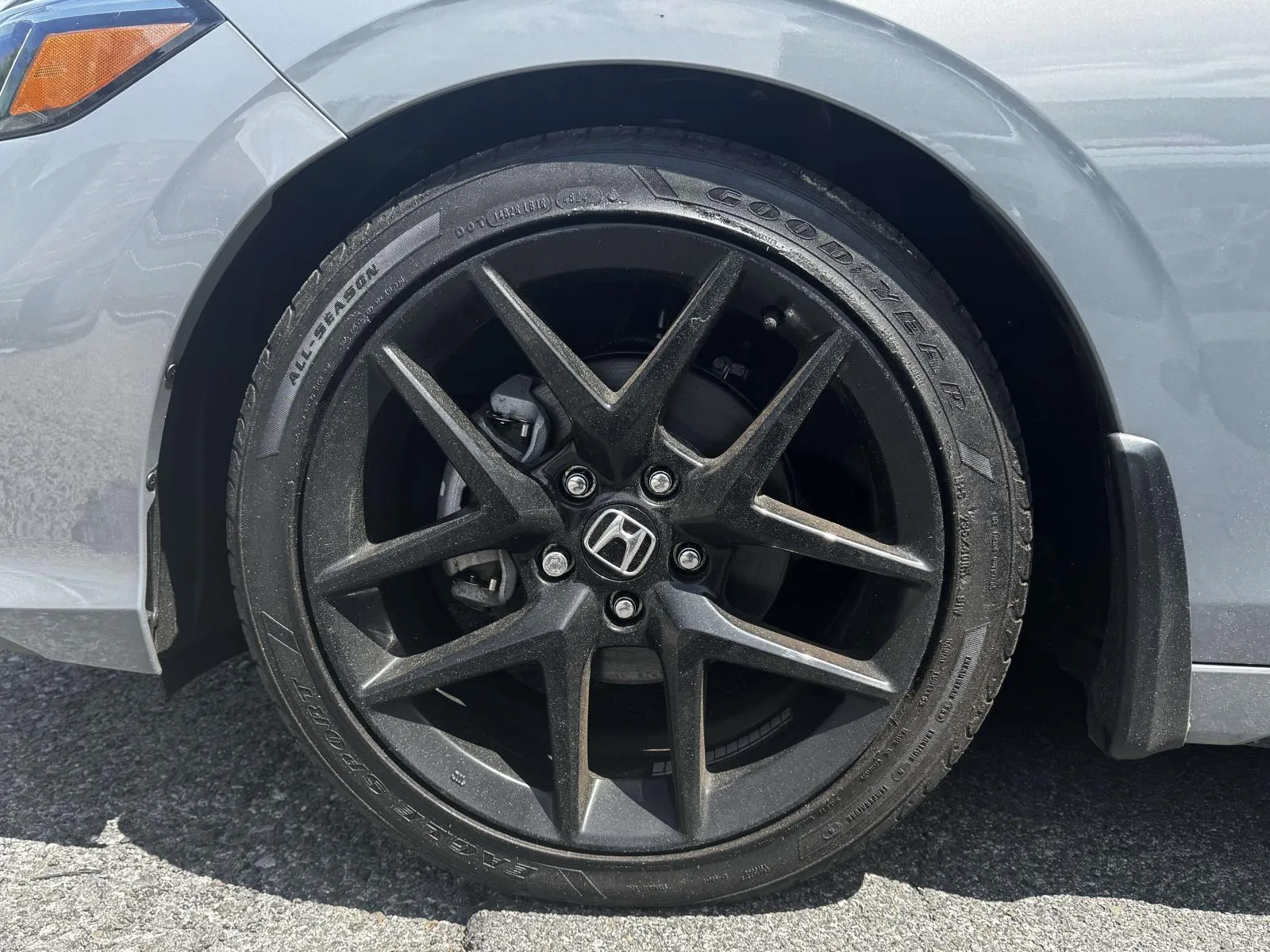 2025 Honda Civic Hatchback Sport - Photo 8