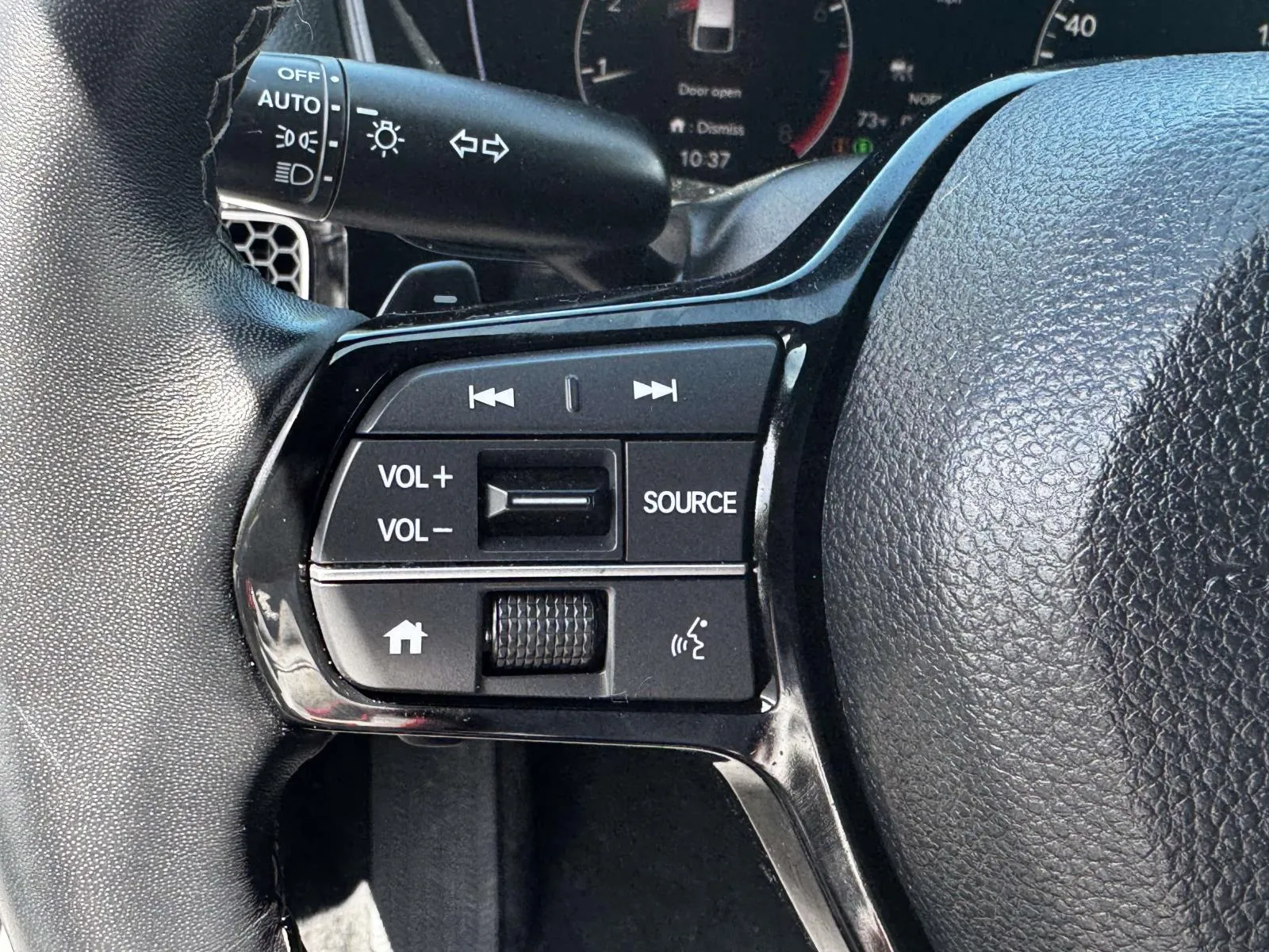 2025 Honda Civic Hatchback Sport - Photo 16