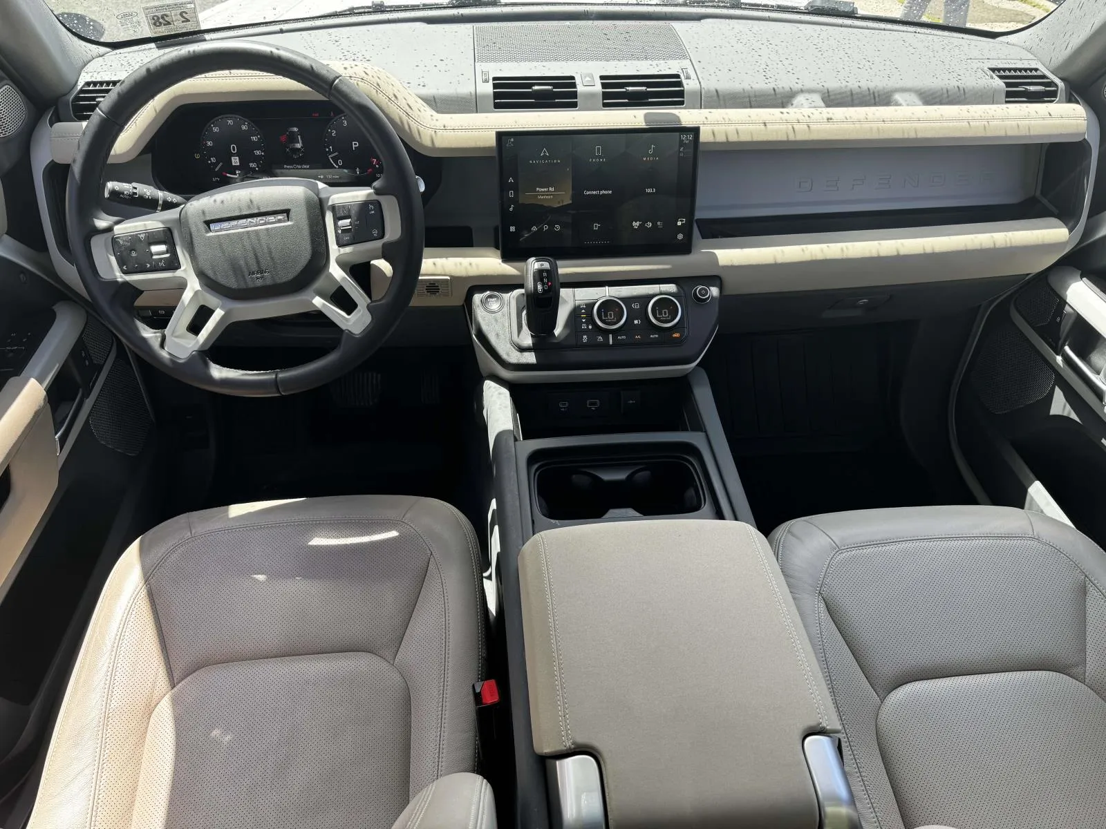 2023 Land Rover Defender S - Photo 14