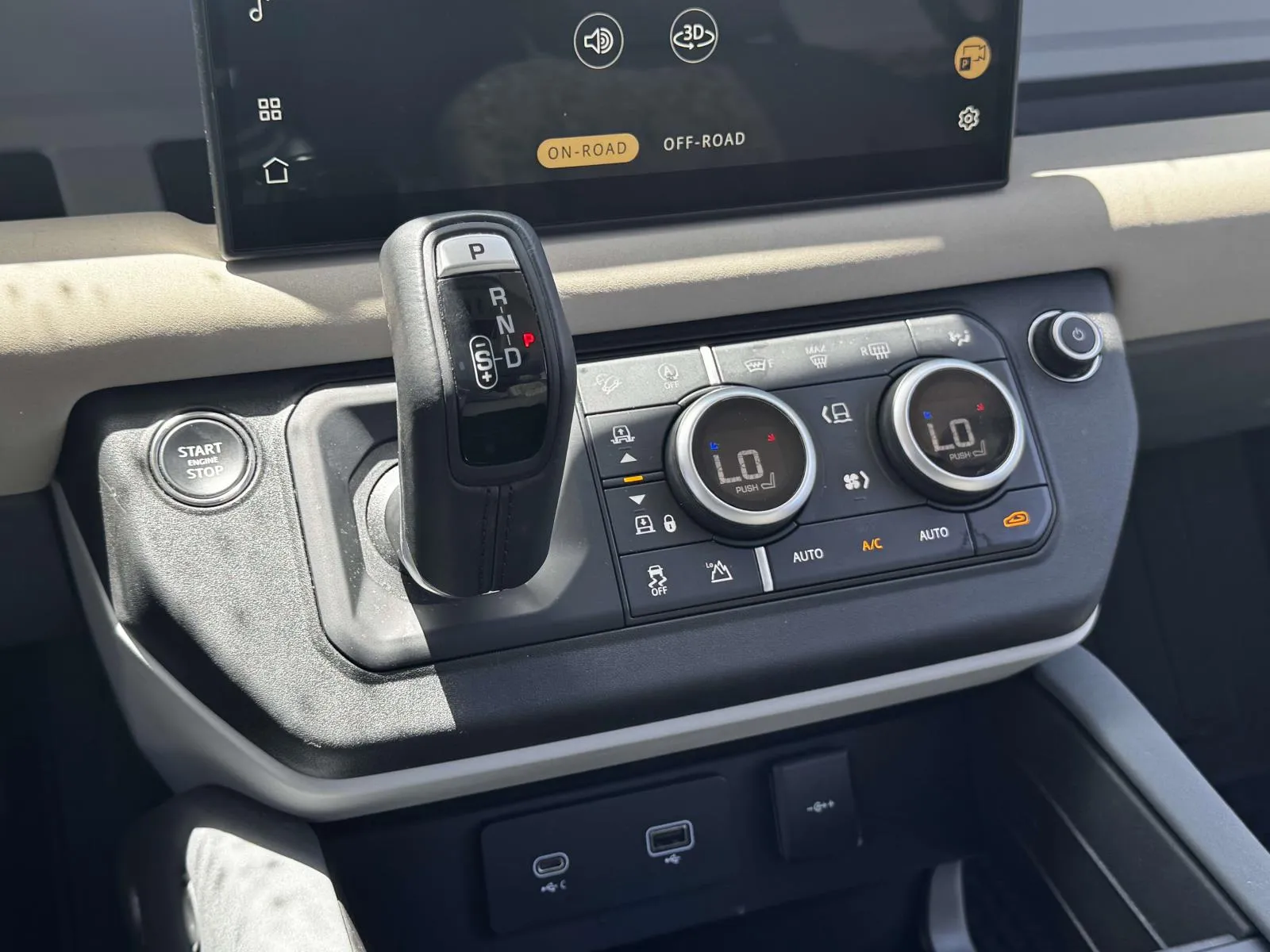 2023 Land Rover Defender S - Photo 26