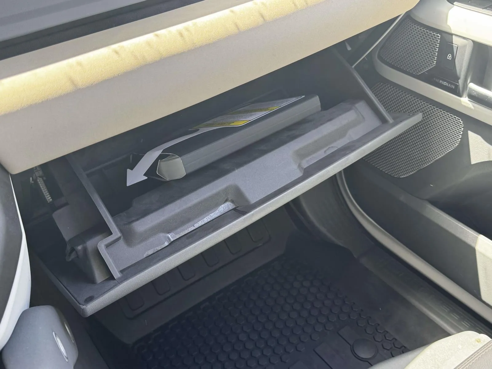 2023 Land Rover Defender S - Photo 29