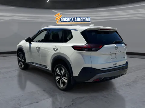 More photos of 2023 Nissan Rogue AWD SL at Yonkers Automall, NY