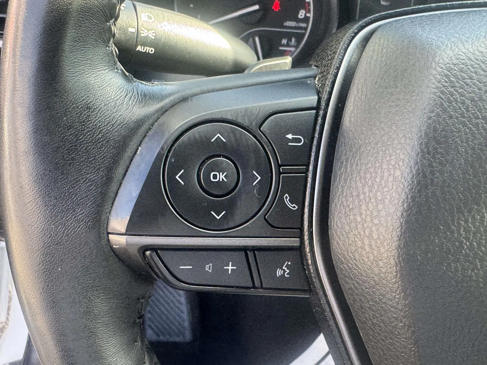 2023 Toyota Camry SE - Photo 20