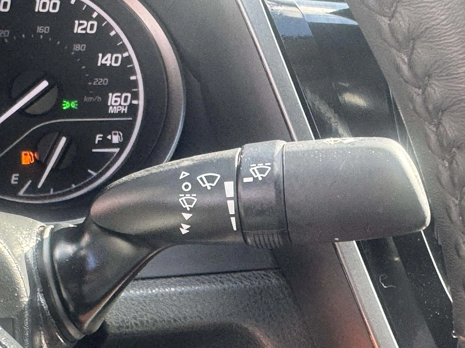 2023 Toyota Camry SE - Photo 23