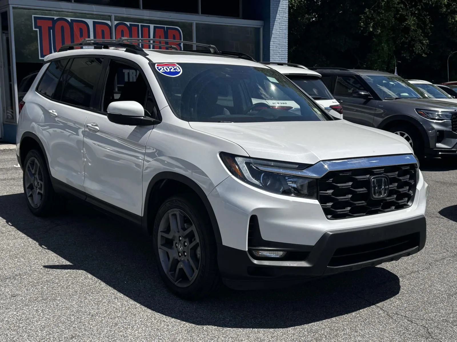 Black 2023 Honda Passport EX-L AWD for sale in Yonkers, NY