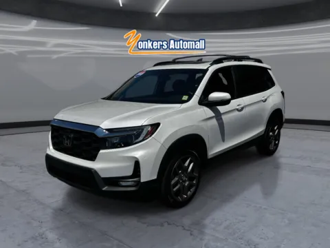 Another view of 2023 Honda Passport EX-L AWD for sale in Yonkers, NY at Yonkers Automall