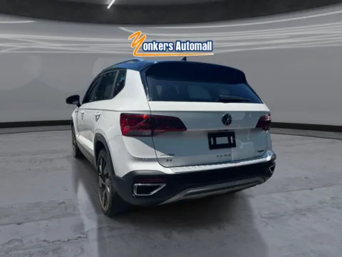 More photos of 2024 Volkswagen Taos 1.5T SE at Yonkers Automall, NY