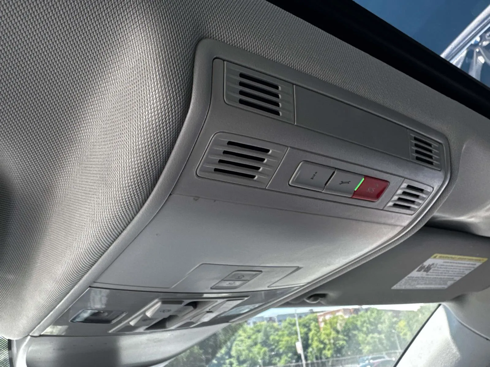 2024 Volkswagen Taos SE - Photo 26
