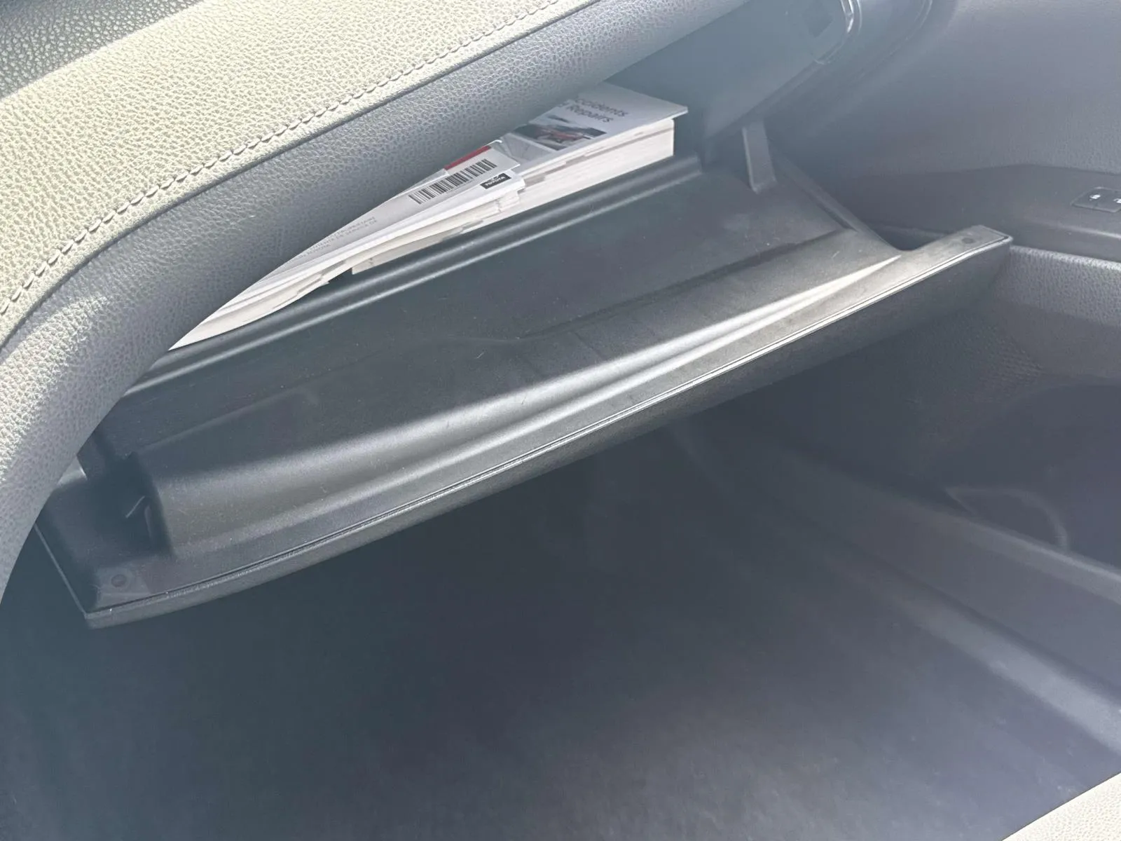 2023 Toyota Camry SE - Photo 26