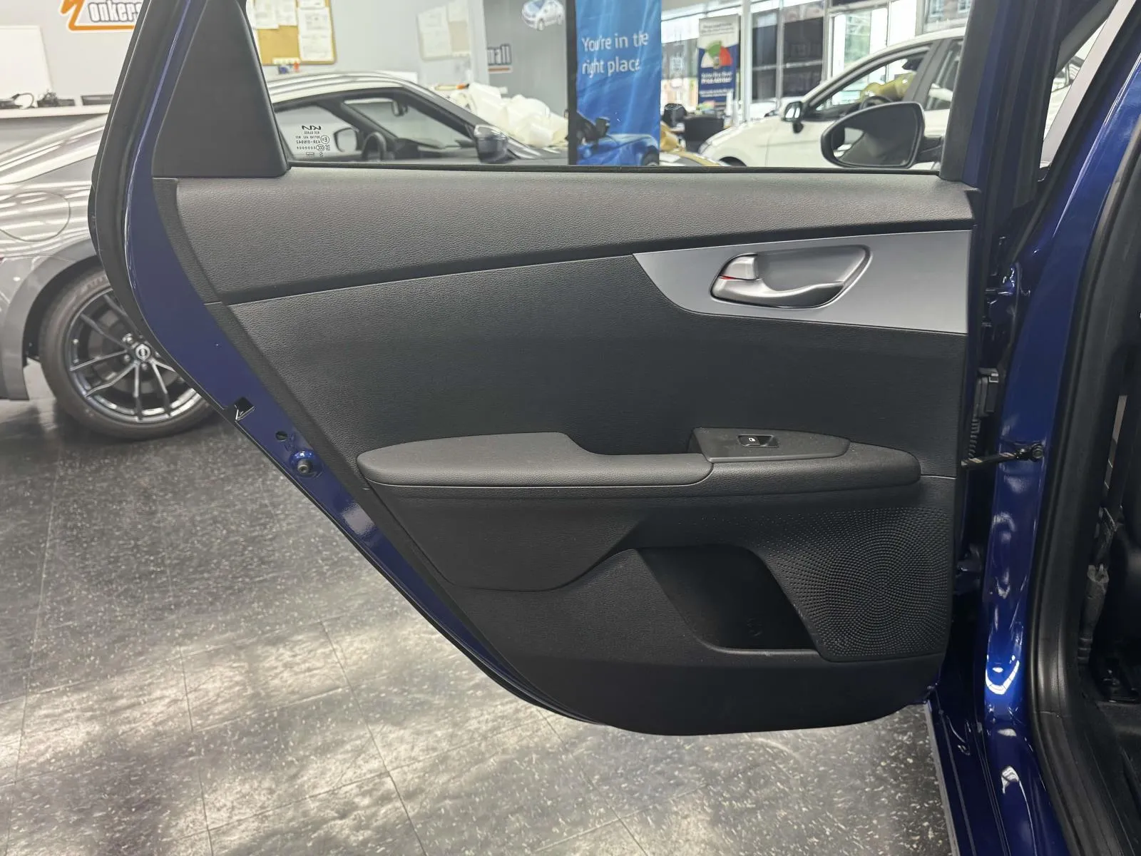 2023 Kia Forte LXS - Photo 11