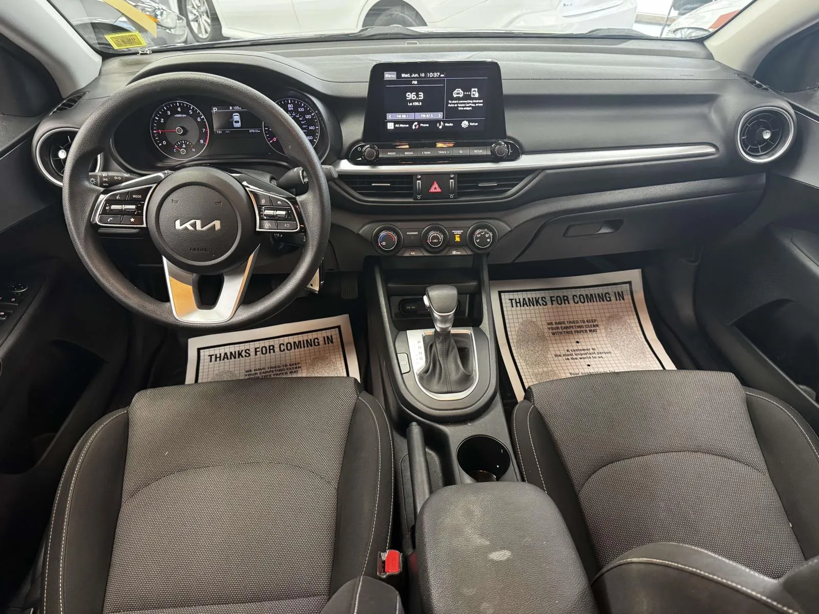 2023 Kia Forte LXS - Photo 13