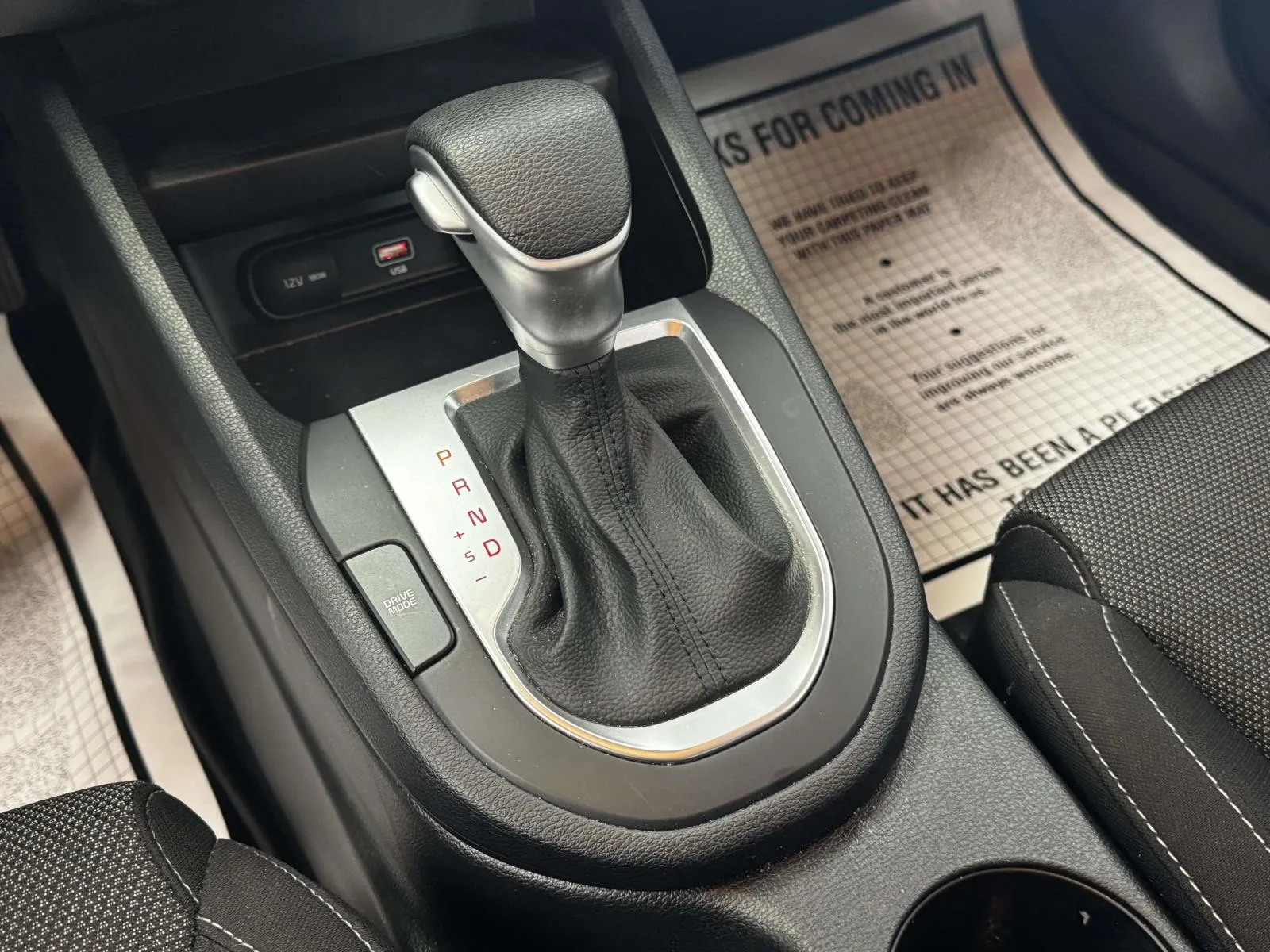 2023 Kia Forte LXS - Photo 27