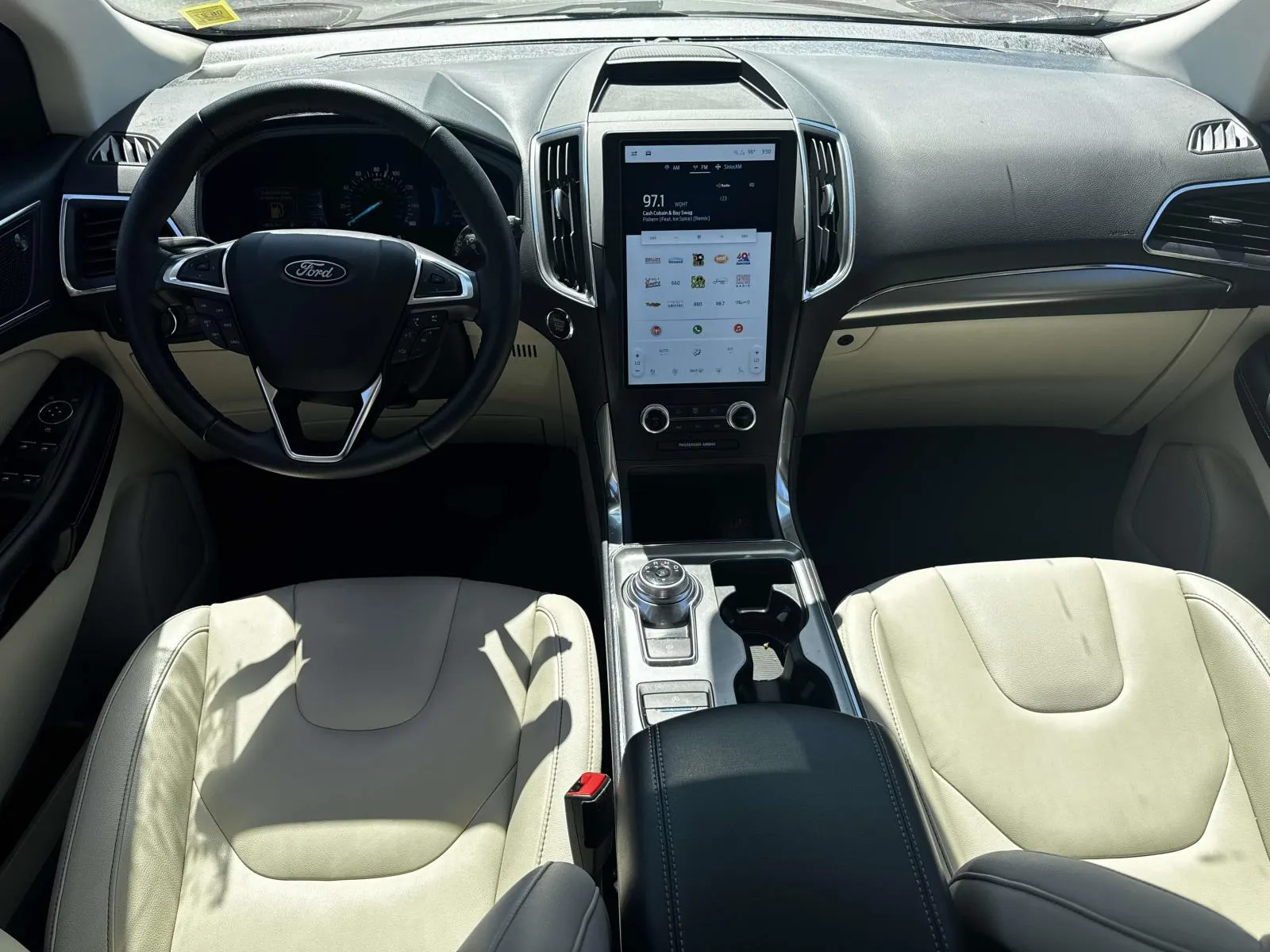 2022 Ford Edge Titanium - Photo 12