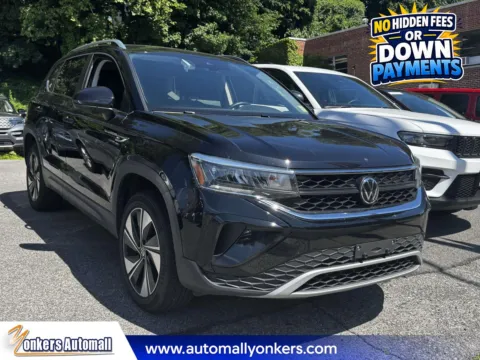 Black 2024 Volkswagen Taos SE 4MOTION for sale in Yonkers, NY