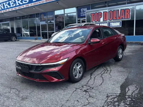 Another view of 2025 Hyundai Elantra SE for sale in Yonkers, NY at Yonkers Automall