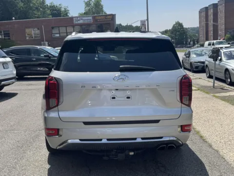 More photos of 2022 Hyundai Palisade Calligraphy AWD at Yonkers Automall, NY