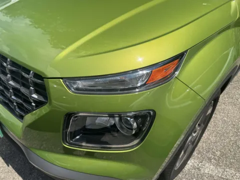 More photos of 2023 Hyundai Venue SEL IVT at Yonkers Automall, NY